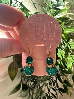 Brand new Gorgeous discontinued Hillberg and berk dangle sparkle ball earrings